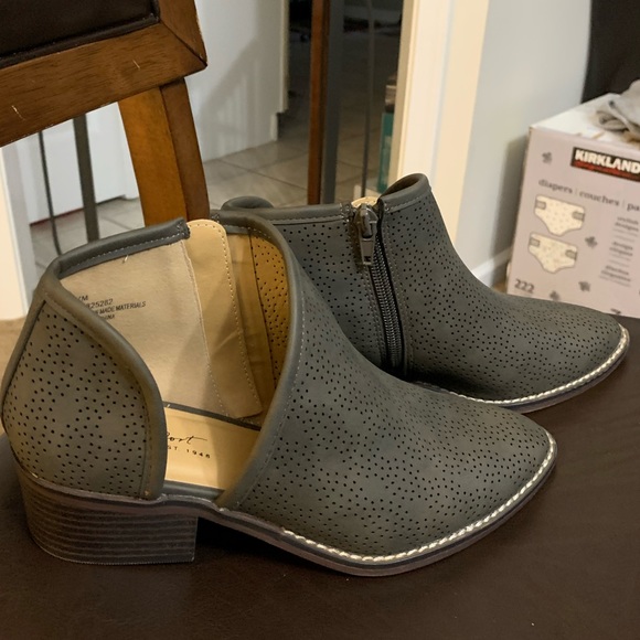 ❌SOLD❌Booties - Picture 6 of 7